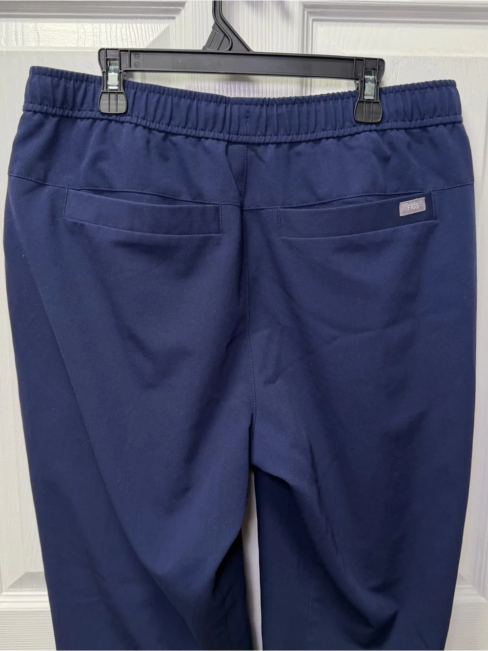 FIGS Men's Tansen Joggers Navy Scrub Pants, Medium